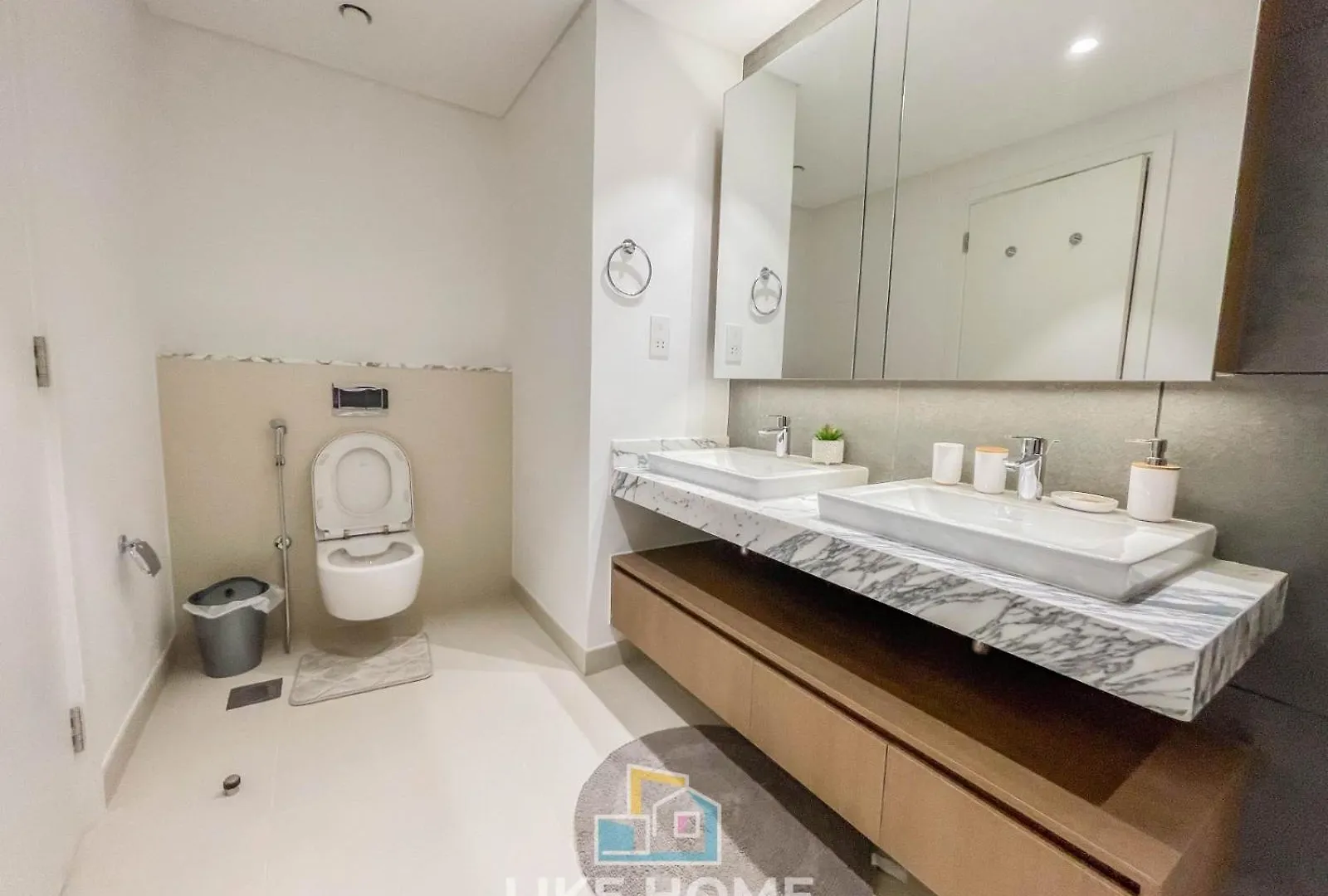 Apartment Like Home - 4901 Spacious & Cozy 2Bhk In The Grand Creek Dubai